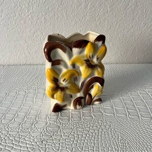 Vintage Yellow and Brown Floral Wall Decor
